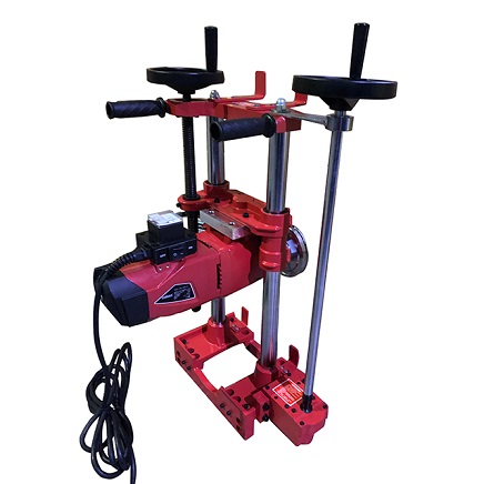 墻壁切割機(jī)是一種新型的切割設(shè)備，不管在切割速度還是在體積上都有著絕對的優(yōu)勢。今天我們講講具體有哪些方面的優(yōu)勢？